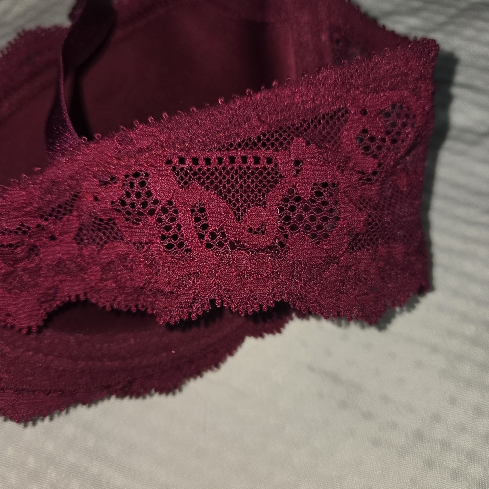 Chantelle Women's Burgundy Lace Bra - Picture 7 of 10